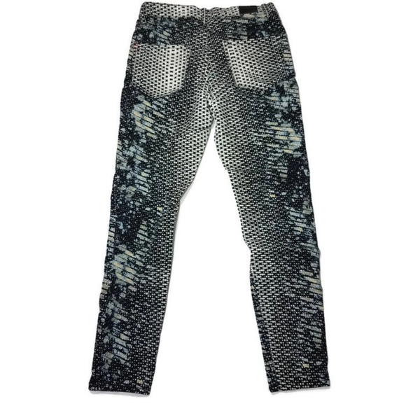 BDG HIgh Rise Jeans Twig Ankle Print 28W 29L UO - Picture 2 of 7